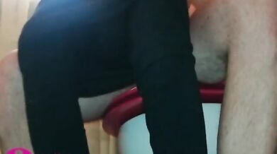 Fidanzata carina scopa duramente in bagno - coppia amatoriale Lollolara91