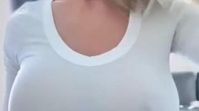 LJCHATJESSYREY 202504XX WHITE TSHIRT NO BRA NIPPLES AT HOME.mp4