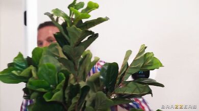 Creepy Plumber Banging A Tatted Slut - Luna Legend - Luna Blackx