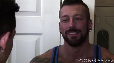 Older athlete Hugh Hunter seduces young stud Ethan Slade for a nice ass banging