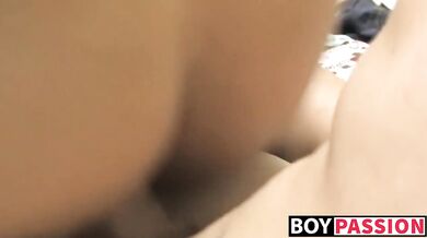 BOY PASSION - Felix and Ian play mutually with dicks until one cums (Ian Scott, Felix Vicious)