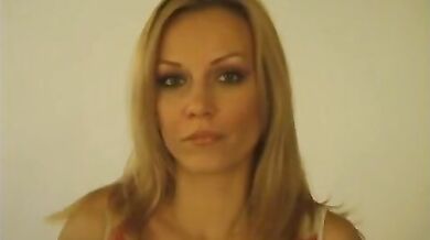 No sound: Janna Plays with Herself