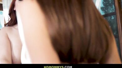 Horny Vanna Seduces Her Stepmom Lauren Into Steamy Sex - Lauren Phillips