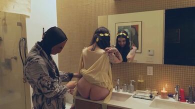 Lily Thot manifests at the Toilet Goddess for rough anal play