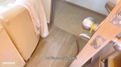 Delivery guy breaks my tight ass and leaves me all his cum - Amanda Rabbit