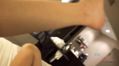 Footjob, Blowjob And Nice Fun - Jaye Summers