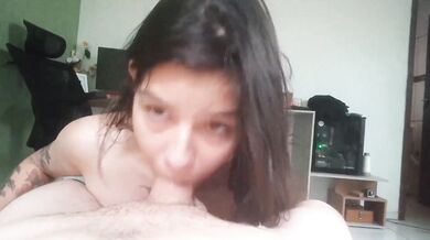 It's not just a blowjob, she swallows it all deep and doesn't get tired, deep throat