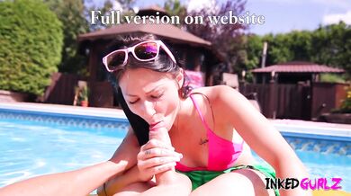 An Inked Babe in Swimsuit is Nailed in the Sun