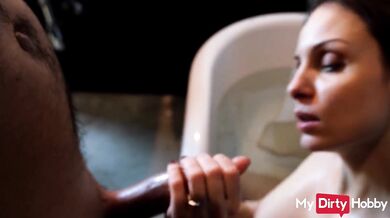 Mydirtyhobby - Amazing ass fuck while taking a bath