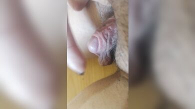 SUPER CLOSE UP - Clit head jumping and pulsating
