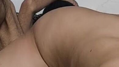 سكس إمراتي جديد خليجية تتناك مع عامل توصيل