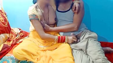 Village Bhabhi yellow Saree Fucking With Hasband