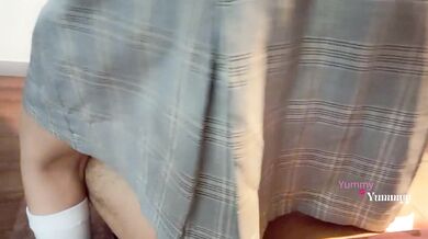 Joven estudiante se deja follar por su profesor por puntos extra en su calificación