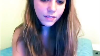 Cute girl horny and orgasms on webcam to strangers