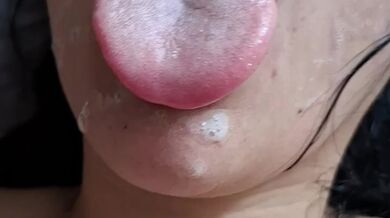 Chilena lunadicta Golpeada y escupida