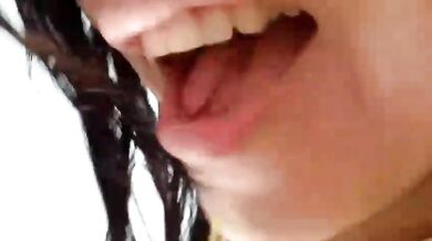 QUE BIEN CABALGA ESTA LINDA FLAQUITA "escucha como se queja bien rico"