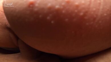 STEPMOM comes to my Bed for a SQUIRTING & CREAMY FUCK