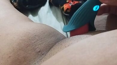 Fingering my belly button while i masturbate with a vibrating flower sex toy