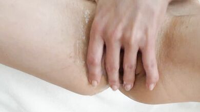 Fuck ! 3 seconds in my tight pussy and he cums