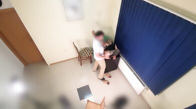 Ma secrétaire a accepté de faire une vidéo de sexe pour vous...avec moi.