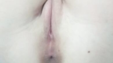 su coño se abre cuando esta exitada