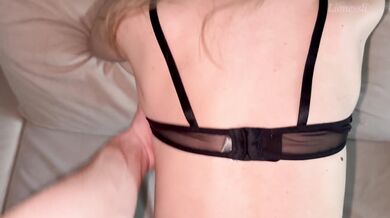 Сводный брат решил трахнуть меня в киску