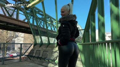 FICKDATE Public in der Schwebebahn klar gemacht | Für nen FACIAL nehm ich JEDEN mit nach Hause