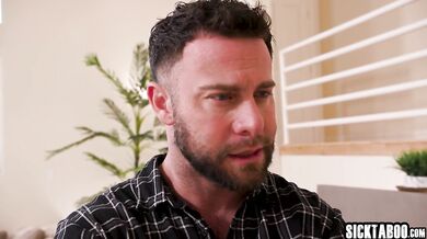 Big ass stepdaughter wants it in ass so stepdad has to fulfill her wishes