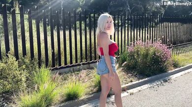Blonde huge tits got fucked and covered in cum after a Tinder date ????