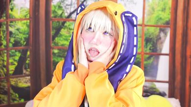 Today I'm feeling ticklish in my little pink pussy, I don't know how to stop what I'm feeling inside