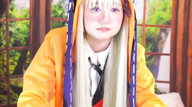 Today I'm feeling ticklish in my little pink pussy, I don't know how to stop what I'm feeling inside