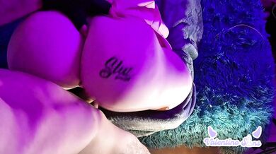 Virgin 18 yo guy tries new sex toy and has a premature ejaculation