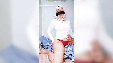 Caca Jilbab Doyan Ngentot