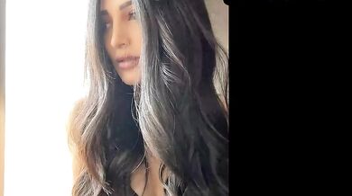 Shruti Haasan Breasts Scene in Shruti Haasan Hot Sexy Bold January June 2022