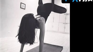 Shruti Haasan Sexy Scene in Shruti Haasan Hot Sexy Bold July December 2019