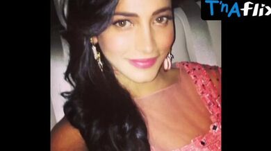 Shruti Haasan Sexy Scene in Shruti Haasan Hot Sexy Bold 2013 2014