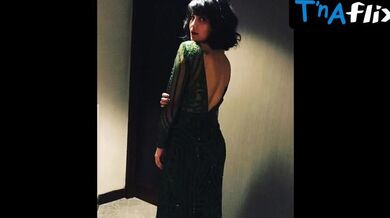 Shruti Haasan Sexy Scene in Shruti Haasan Hot Sexy Bold 2015 2016