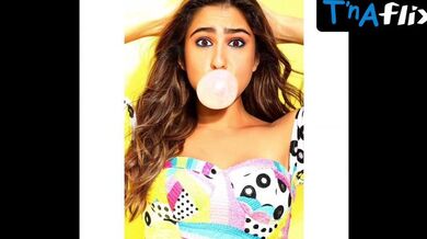 Sara Ali Khan Breasts Scene in Sara Ali Khan Hot Sexy Bold October December 2019