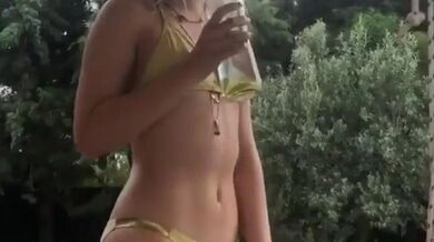 Aleyna Tilki Sexy Scene in Aleyna Tilki Instagram Posts Until Early 2025