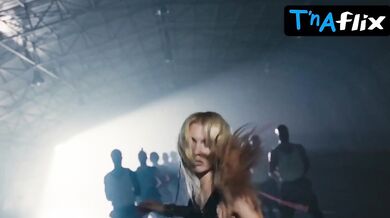 Aleyna Tilki Sexy Scene in Aleyna Tilki Real Love