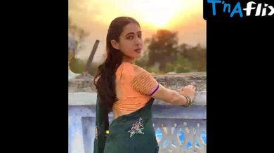 Sara Ali Khan Breasts Scene in Sara Ali Khan Hot Sexy Bold October December 2021