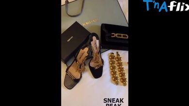 Elizabeth Banks Sexy Scene in Elizabeth Banks Sizzles In Milan At Tom Ford's Spring/Summer 2024 Show