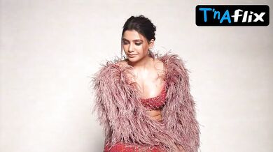 Samantha Ruth Prabhu Butt, Breasts Scene in Samantha Ruth Peacock Magazine