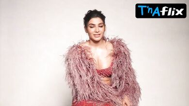 Samantha Ruth Prabhu Butt, Breasts Scene in Samantha Ruth Peacock Magazine