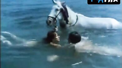 Anna Fonsou Butt, Breasts Scene in To Koritsi Kai To Alogo