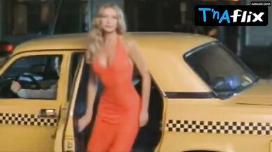 Irina Grigoryeva Butt, Breasts Scene in Irina Grigoryeva Sexy In An Advertisement For Stolichnoye Beer