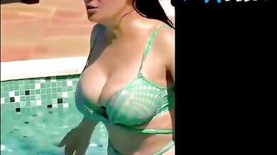 Salma Hayek Bikini Scene in Salma Hayek Sexy And Hot Showing Off Her Gorgeous Bikini Body