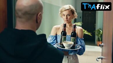 Marusya Klimova Breasts Scene in Polozhenie Veshchey