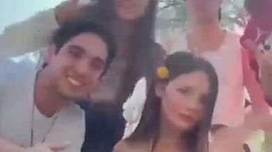 Fernanda Llanos Sexy Scene in Papa En Apuros