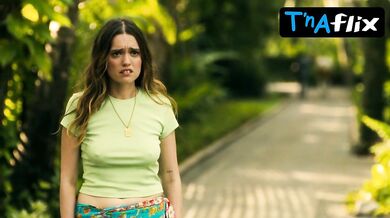 Aimee-Lou Wood Sexy Scene in The White Lotus